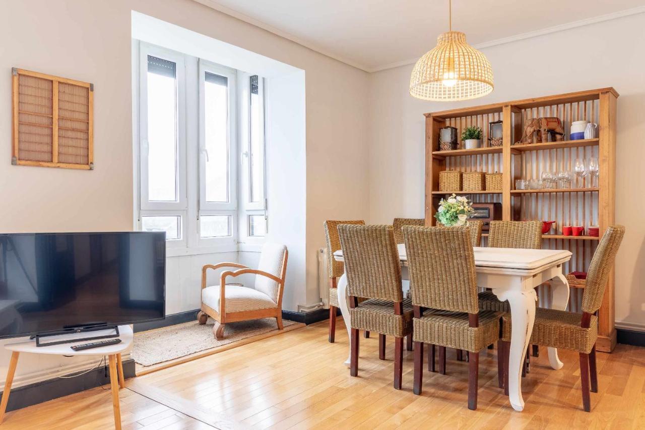 Apartamento KUIA con vistas frontales a la Ría de Bilbao cerca del metro Erandio Exterior foto